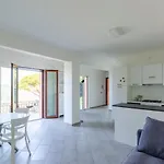 Joivy Vista Apartment