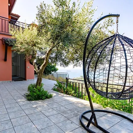 Joivy Vista Apartment Rapallo